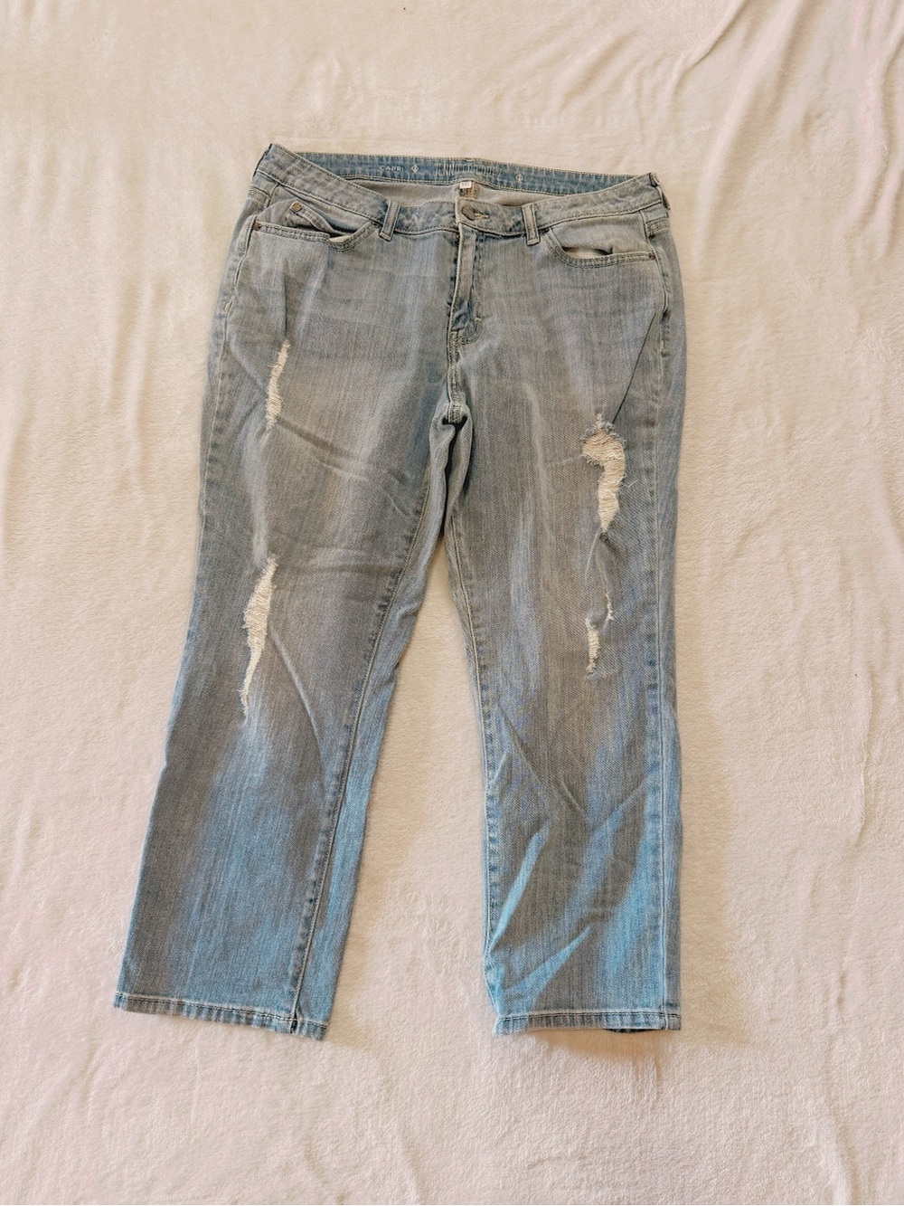 Jennifer Lopez Light Blue Distressed Cropped Jeans